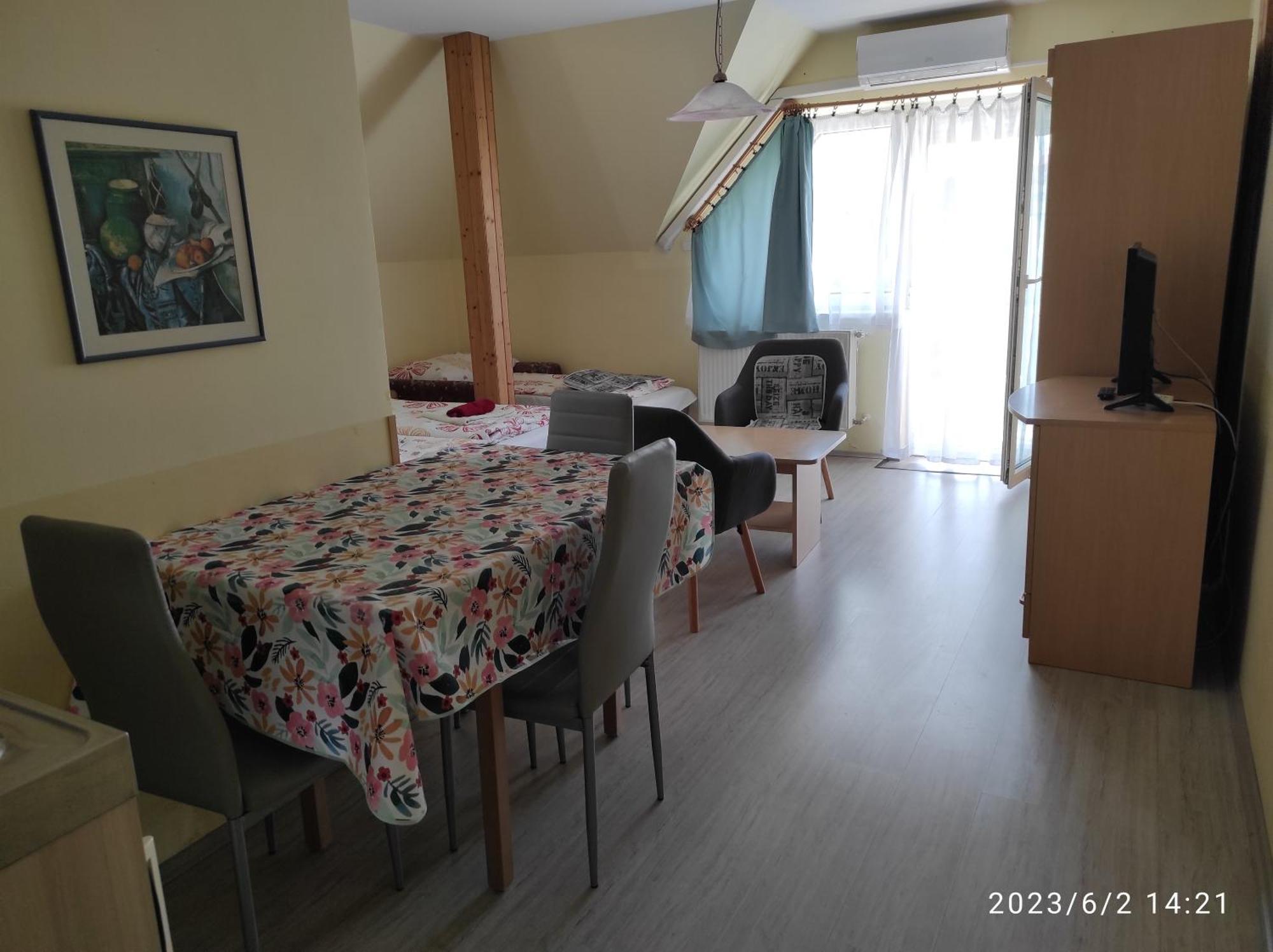 Flora Villa Hévíz Szoba fotó